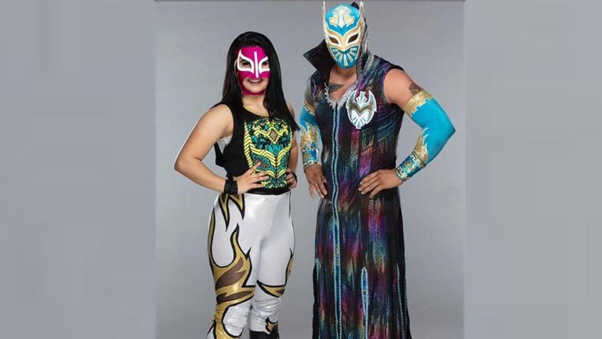 Desde Santiago de Chile... Catalina de WWE apareció sin máscara y ya no es mexicana