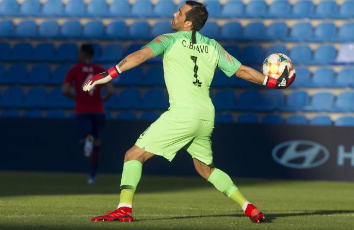 Los tres clubes que tendrían en la mira a Claudio Bravo