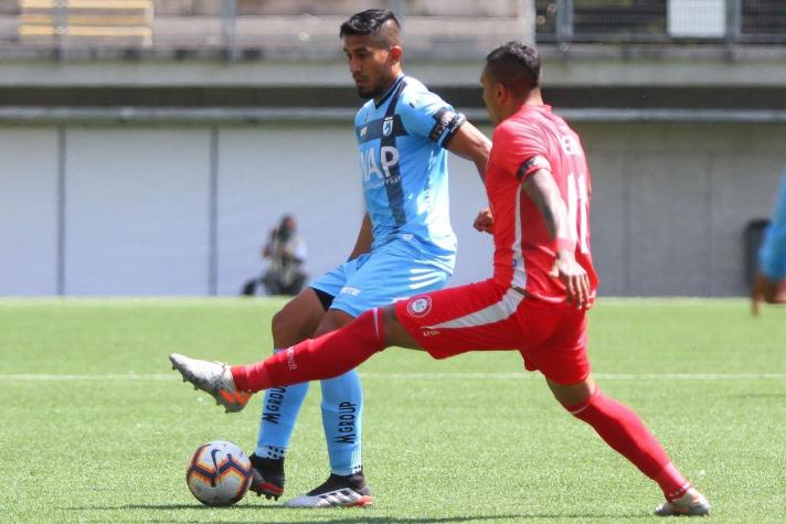 Manifestantes interrumpen partido de Unión La Calera vs. Deportes Iquique