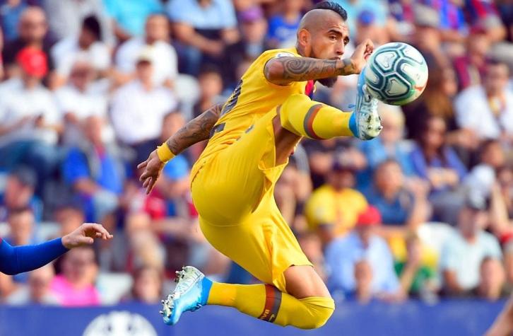 Compañero de Arturo Vidal en Barcelona: "Tenía mucho miedo a decirle cualquier cosa"
