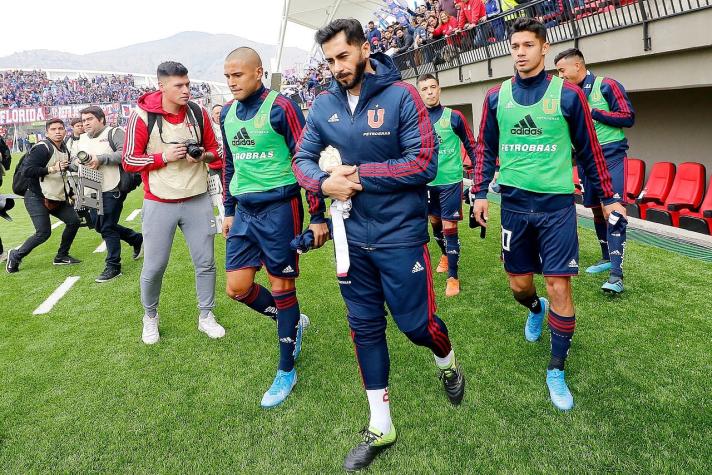¿Lo empujan al retiro? El ofrecimiento de la "U" a Johnny Herrera