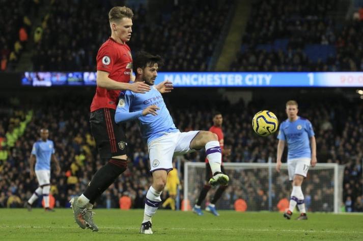 Liverpool sigue intratable y el City dice casi adiós al título tras perder con el United