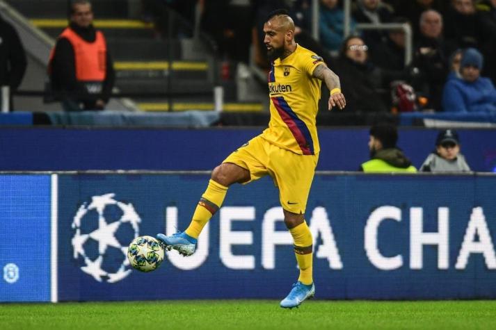 Vidal habría abandonado práctica del Barcelona molesto por no ser titular ante el Real Madrid