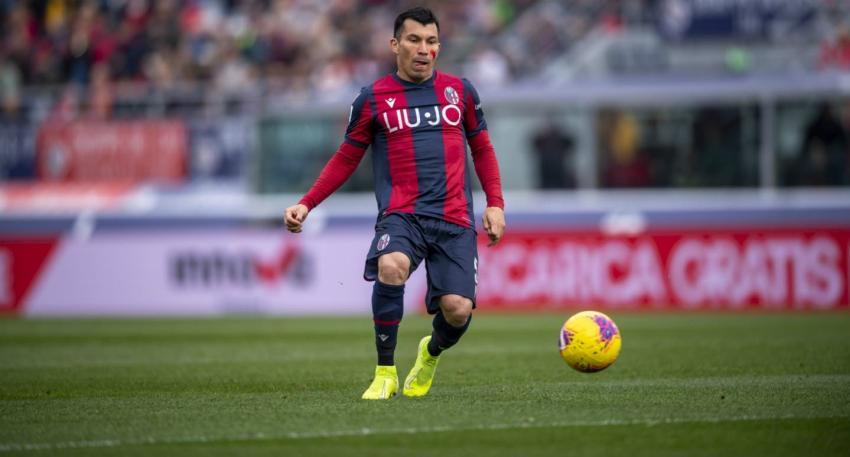 Gary Medel será baja por casi un mes en Bologna debido a una lesión muscular