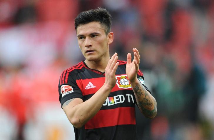 Charles Aránguiz es titular con el Bayer Leverkusen en Europa League