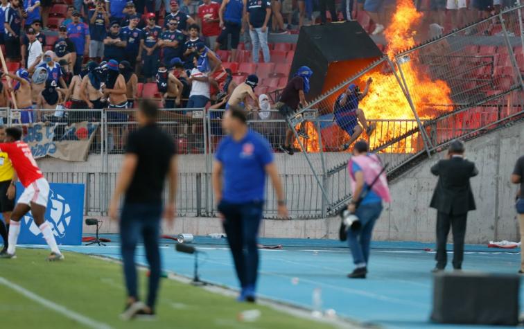 Presidente de la U anuncia el cierre de la galería sur del Estadio Nacional para próximos partidos