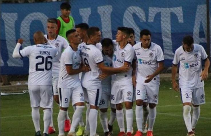 Humberto Suazo inagotable: anota su primer gol con la camiseta de Deportes Santa Cruz