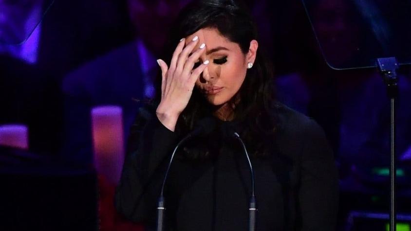 Esposa de Kobe Bryant demanda a compañía operadora de helicóptero en que murió su esposo e hija