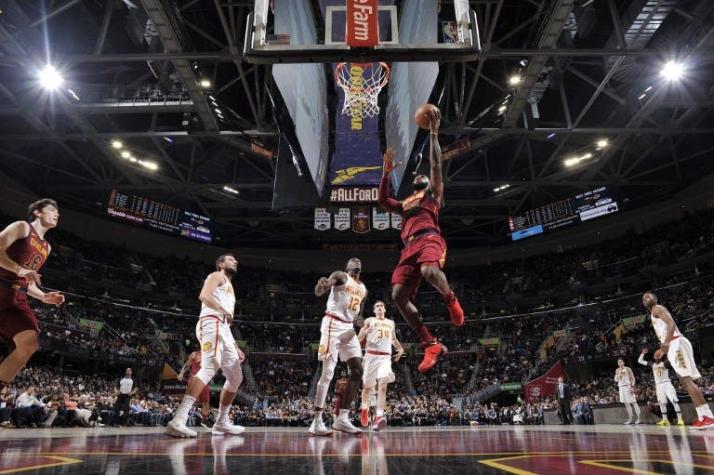 NBA: equipos deben prepararse para jugar partidos sin aficionados