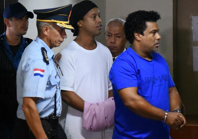 La solitaria y lujosa vida de prisión domiciliaria que lleva Ronaldihno en Paraguay