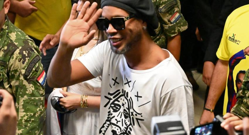 Ronaldinho relata su experiencia dentro de la cárcel en Paraguay: "Me han recibido con amabilidad"