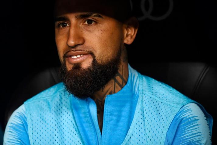 [FOTOS] Arturo Vidal vuelve a su tradicional look tras sorprender con un cambio en cuarentena