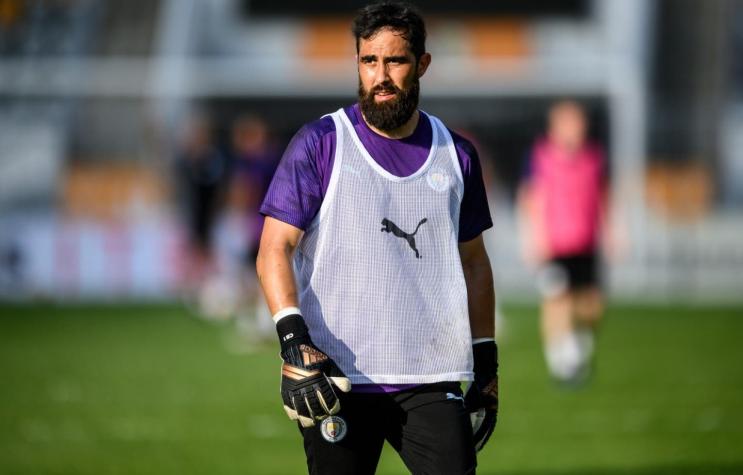 [VIDEO] "Para que no se pierda la magia": El exigente y solitario entrenamiento de Claudio Bravo
