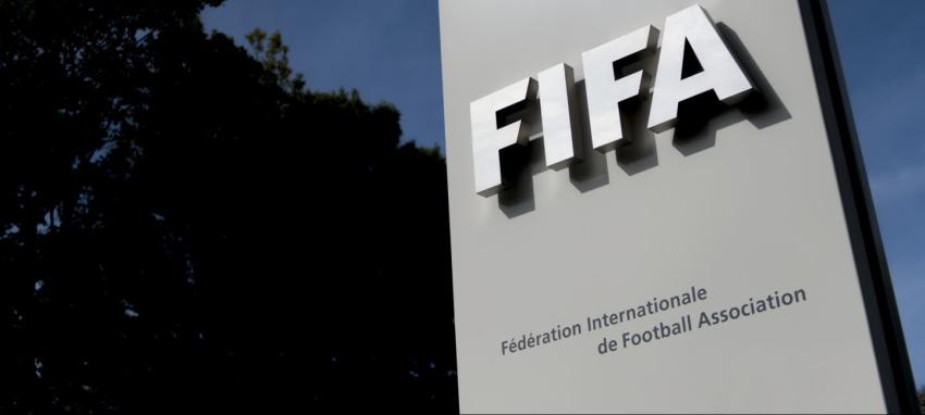 FIFA anticipa pago de 150 millones de dólares para ayudar a sus federaciones