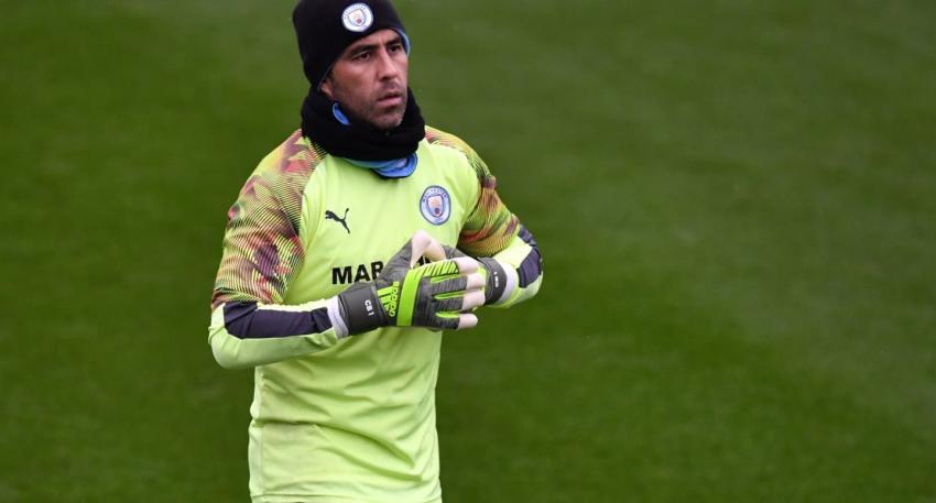 Besiktas descarta a Claudio Bravo como reemplazante de Loris Karius: "Está muy viejo"