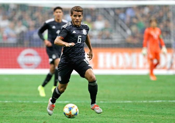 Futbolista mexicano publica por error foto íntima con una mujer y podría generarle un lío judicial