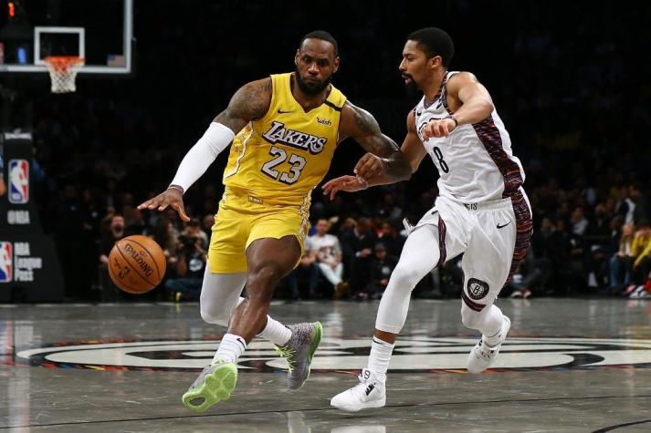 Jugador de la NBA dice que la liga vuelve a mediados de julio en sede única