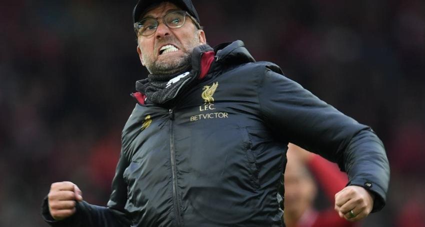 Clubes ingleses acuerdan el regreso del fútbol y la Premier League se reinicia el 17 de junio