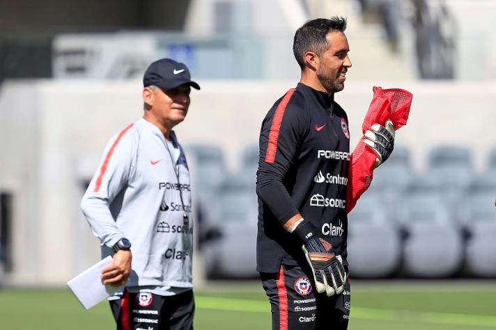 Rueda se rinde ante Claudio Bravo y dice que "es impresionante como influye" en La Roja