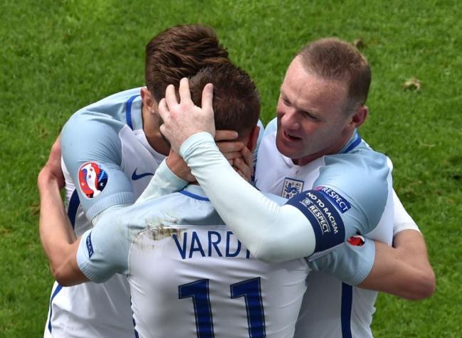 Esposa de Jamie Vardy demanda por difamación a la de Wayne Rooney