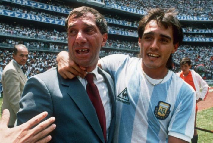 Hospitalizan al ex DT de Argentina, Carlos Salvador Bilardo, quien es positivo a COVID-19