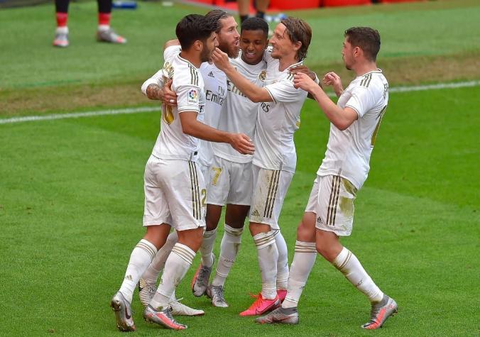 El Real Madrid gana con polémica al Athletic y ya se prueba la corona de la Liga