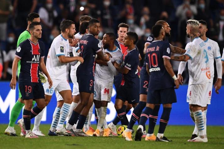 Escándalo en el PSG-Marsella: Cinco expulsados, golpes, escupo y una acusación de racismo