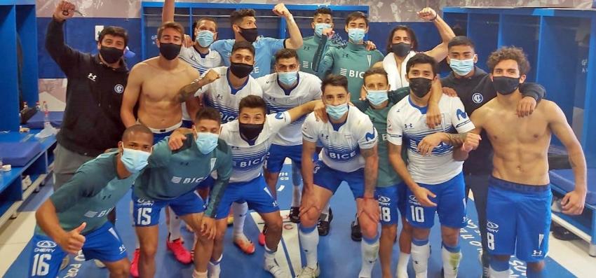 La celebración de Universidad Católica en el camarín tras victoria en el clásico universitario