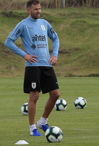 Uruguay confirma baja para recibir a La Roja por las Clasificatorias
