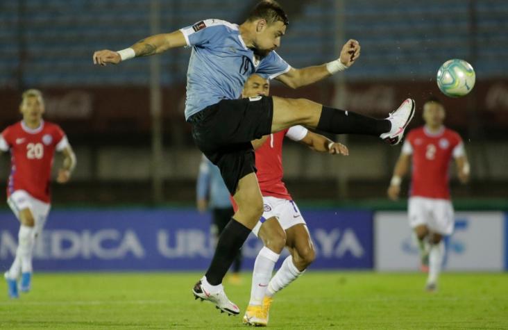 Prensa uruguaya y penal no cobrado a Chile: "El brazo de Coates estaba pegado al cuerpo"