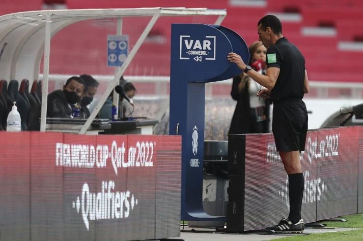 El VAR le anula dos polémicos goles a Uruguay ante Ecuador por la 2ª fecha de Clasificatorias