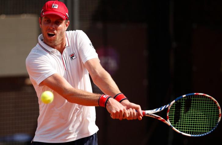 Escándalo en el tenis: Jugador huye de Rusia junto a su familia tras dar positivo por COVID