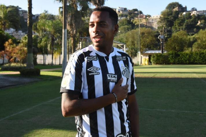 Santos de Brasil suspende contratación de Robinho por condena por violación