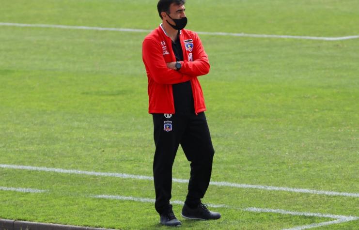 Gustavo Quinteros recibe dos partidos de castigo en Colo Colo tras expulsión e insultos al árbitro
