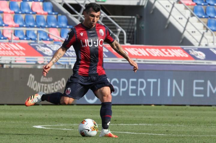 DT del Bologna y regreso de Medel tras lesión: "Lo haré jugar cuando yo piense que está listo"