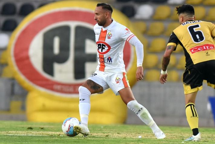 Técnico de Cobresal asegura que Cañete y Gaete "están listos" en la U y Colo Colo