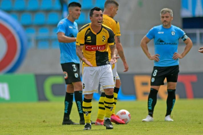 Coquimbo debuta en la B con un triunfo ante Iquique en el estreno goleador de Esteban Paredes