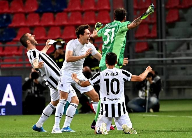 La Juve goleó al Bologna de Medel y logró sufriendo su clasificación a Champions