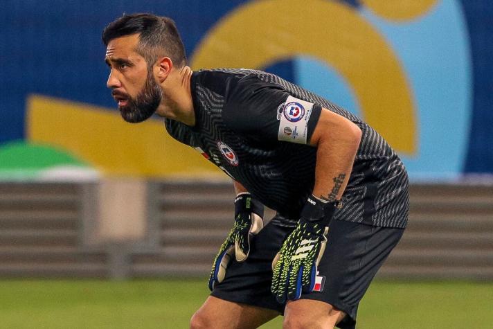 "¡Qué te pasa!": La reacción de Claudio Bravo por pifias a Colo Colo