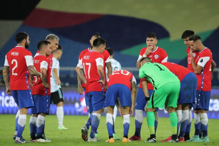 Conmebol multaría con 15 mil dólares a la Roja por rompimiento de burbuja sanitaria