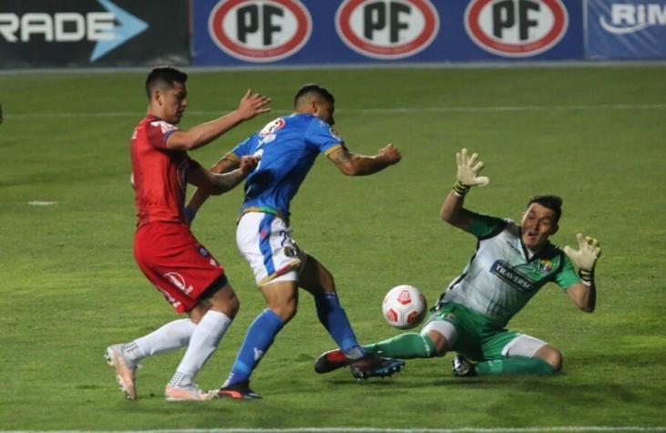 Audax Italiano iguala ante Huachipato pero recupera el liderato del fútbol chileno