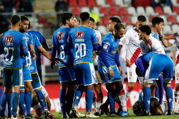 Alcalde de Curicó es agredido en duelo entre curicanos y Audax Italiano