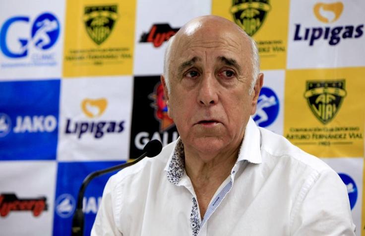 Clínica informa que Nelson Acosta está internado en la UCI con diagnóstico reservado