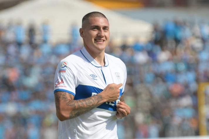 Nicolás Castillo se burló de la "U" tras triunfo de Católica en el clásico universitario