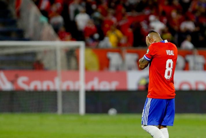 Vidal tras su expulsión ante Ecuador: "Nunca lo vi, cómo le voy a pegar una patada así a alguien"