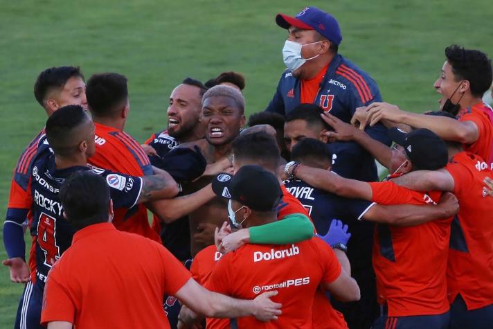 La U recibe en el CDA al pequeño hincha que se volvió viral tras sufrida permanencia en Primera