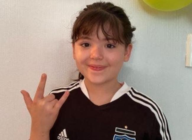 Niña que se emocionó por recibir camiseta de Colo Colo conocerá al plantel del cacique