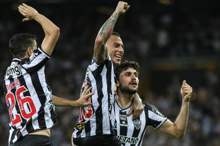 Eduardo Vargas anotó un doblete en goleada del Mineiro por la Copa de Brasil