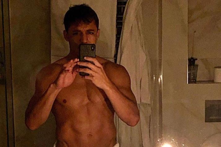 "Última ducha del año": El destape de Alexis Sánchez para despedir el 2021