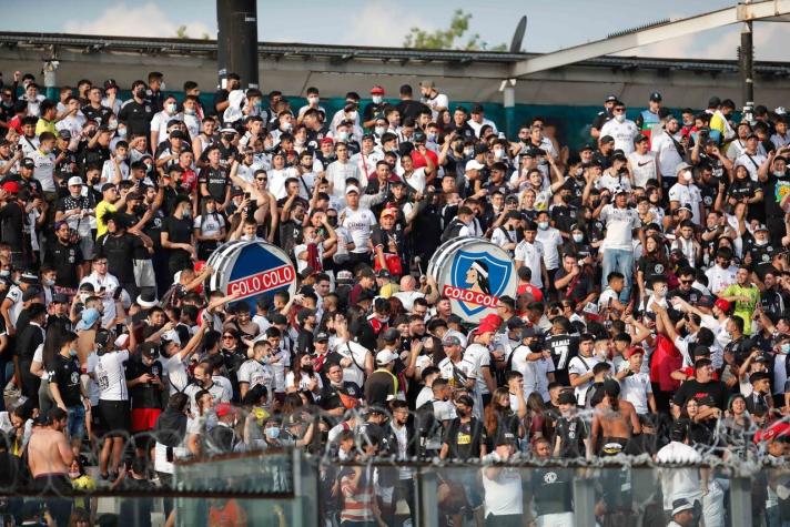[VIDEO] Hinchas de Colo Colo y Universidad de Chile protagonizan pelea en el Aeropuerto de Santiago
